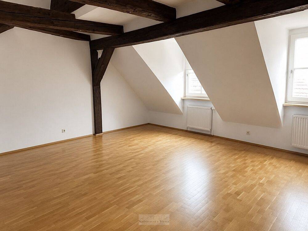 Altstadt-Rarität: Maisonette mit Stellplatz im historischen Baudenkmal, 93047 Regensburg (Innenstadt Kasernenviertel Ostenviertel Westenviertel)