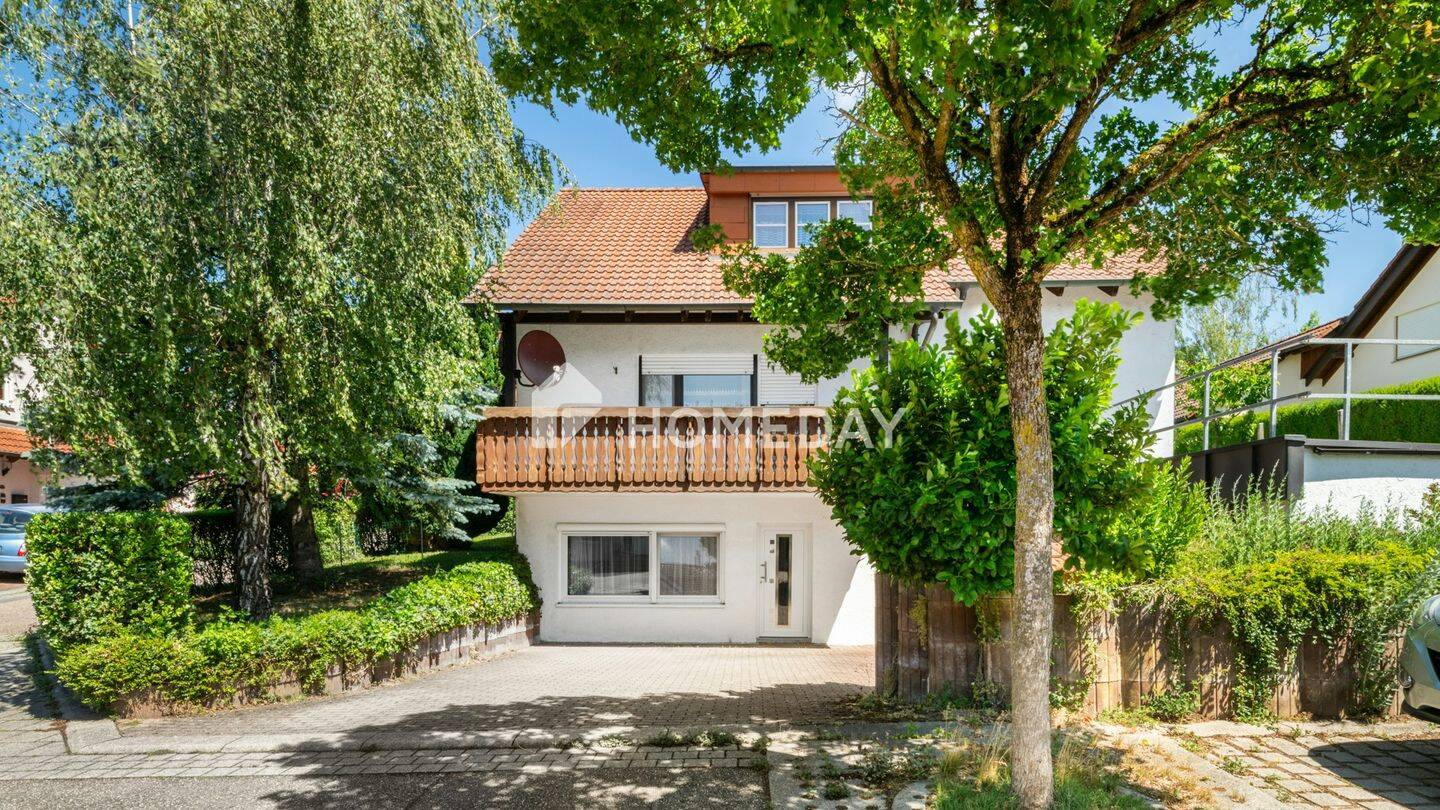Generationentraum in Öhringen: Großes Haus mit Einliegerwohnung & Garten, 74613 Öhringen