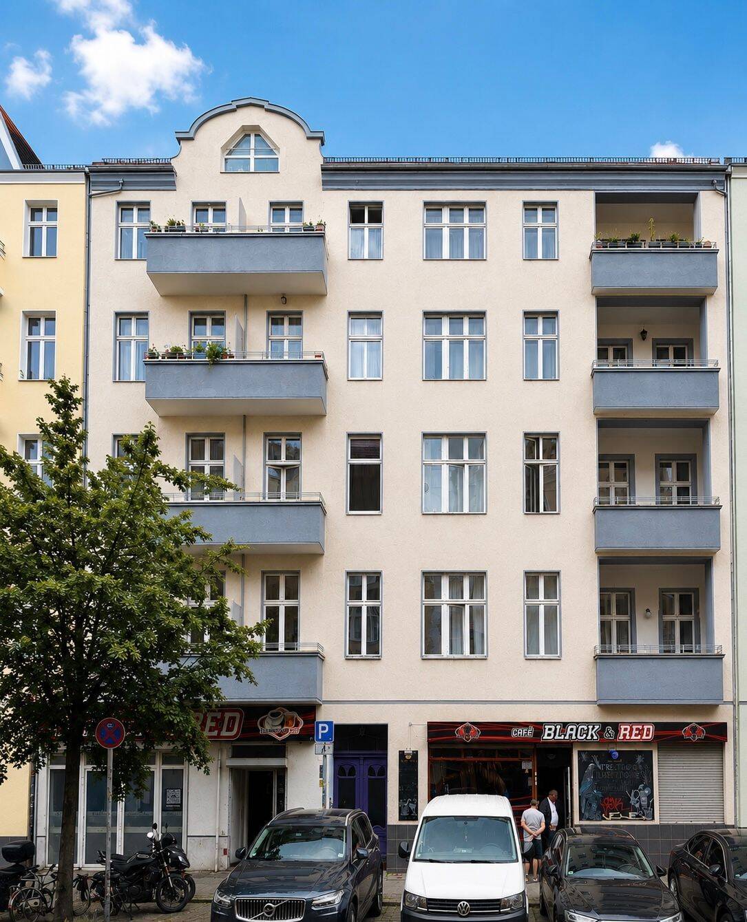 Umfassend sanierte 2-Zimmer-Altbauwohnung mit Balkon in ruhiger Lage – bezugsfrei, 13347 Berlin (Mitte Gesundbrunnen Wedding)