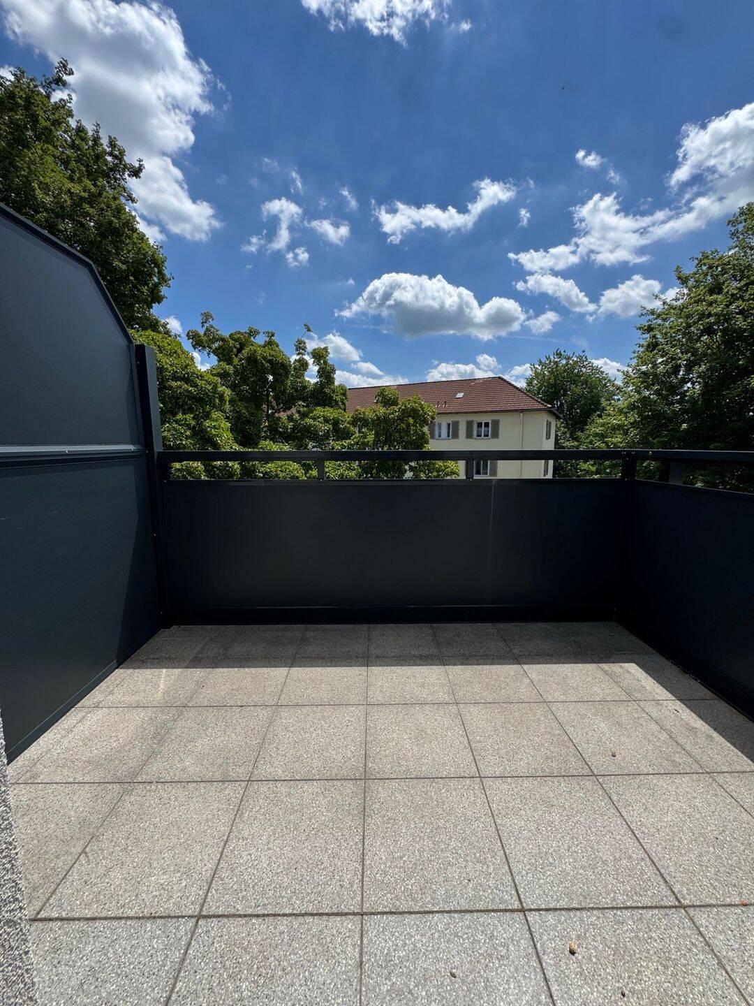 Frisch renovierte 2-Zimmer-Wohnung in Top-Lage, 73033 Göppingen