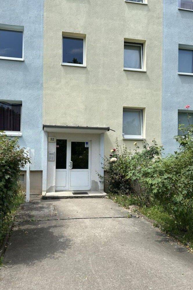 Wohnqualität trifft Sparvorteil. / Quality living meets cost savings., 6132 Halle (Saale) (Ammendorf-Beesen Planena Radewell-Osendorf Silberhöhe)