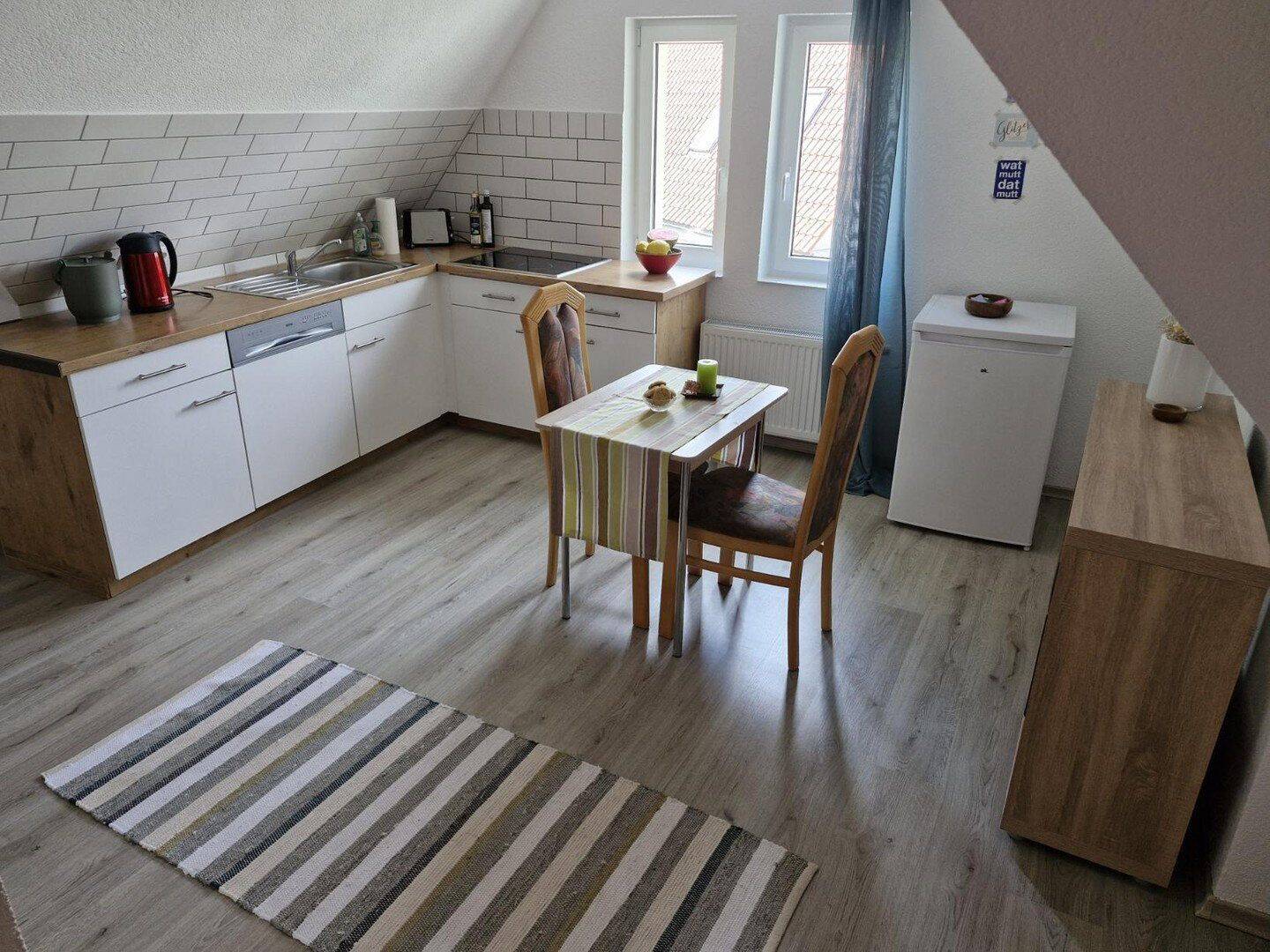 2,5 Zi. DG-Wohnung (auch als WG geeignet), 78647 Trossingen