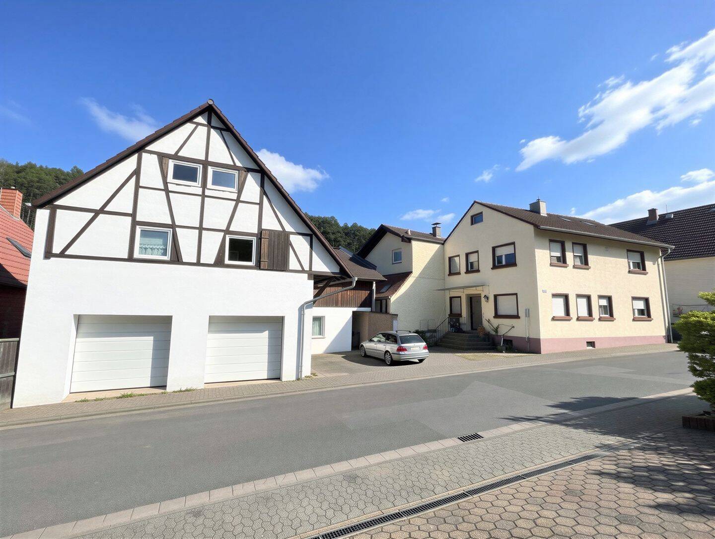 Attraktives Wohn- und Anlageensemble in ruhiger Ortsrandlage von Wald-Amorbach, 64747 Breuberg