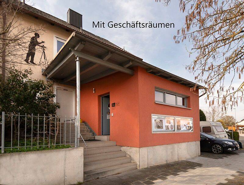 Geräumige Doppelhaushälfte mit Geschäftsräumen, zentrumsnah, ruhig gelegen, 91413 Neustadt a.d. Aisch