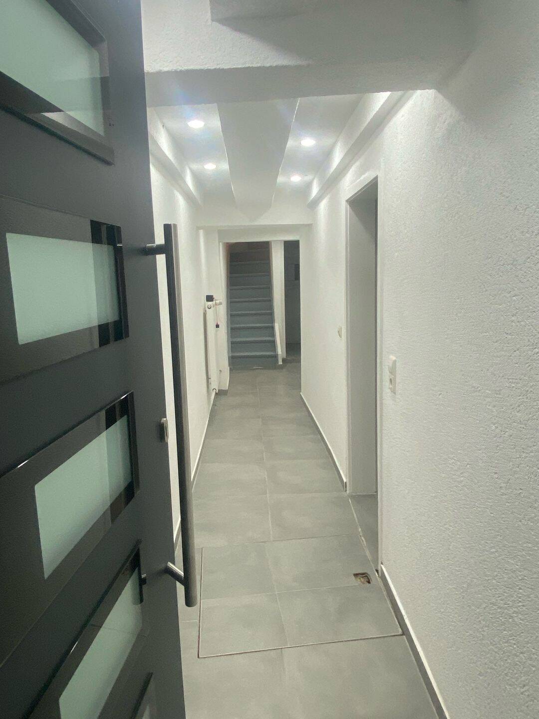 Einfamilienhaus in zentraler ruhige Top Lage zu vermieten in
74731 Walldürn
Viel Platz für alle
Komplett Kernsaniert –
5 Zimmer, 74731 Walldürn