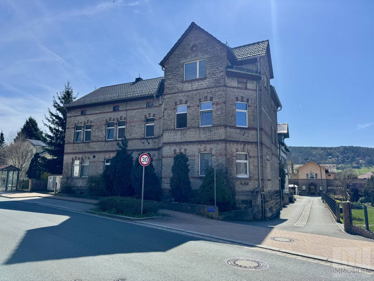 Solides Mehrfamilienhaus mit Ausbaureserve und treuer Mieterschaft in Uhlstädt, 7407 Uhlstädt-Kirchhasel