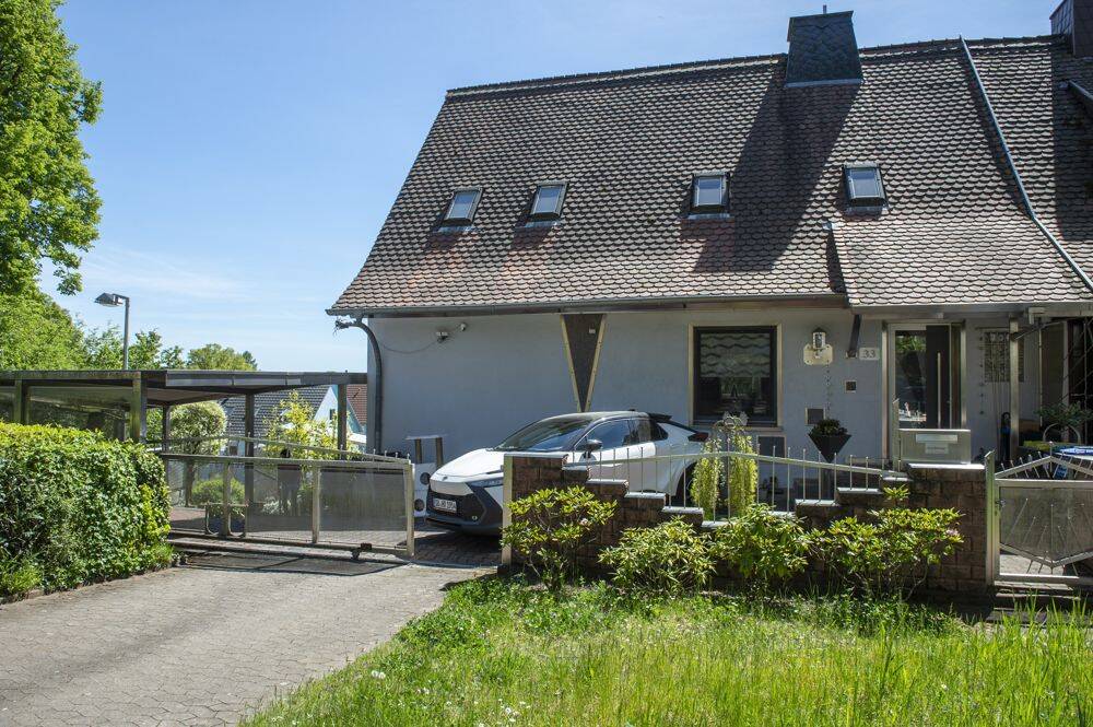 Wohnen an der Natur- Exklusive Doppelhaushälfte in Waldrandlage, 66113 Saarbrücken