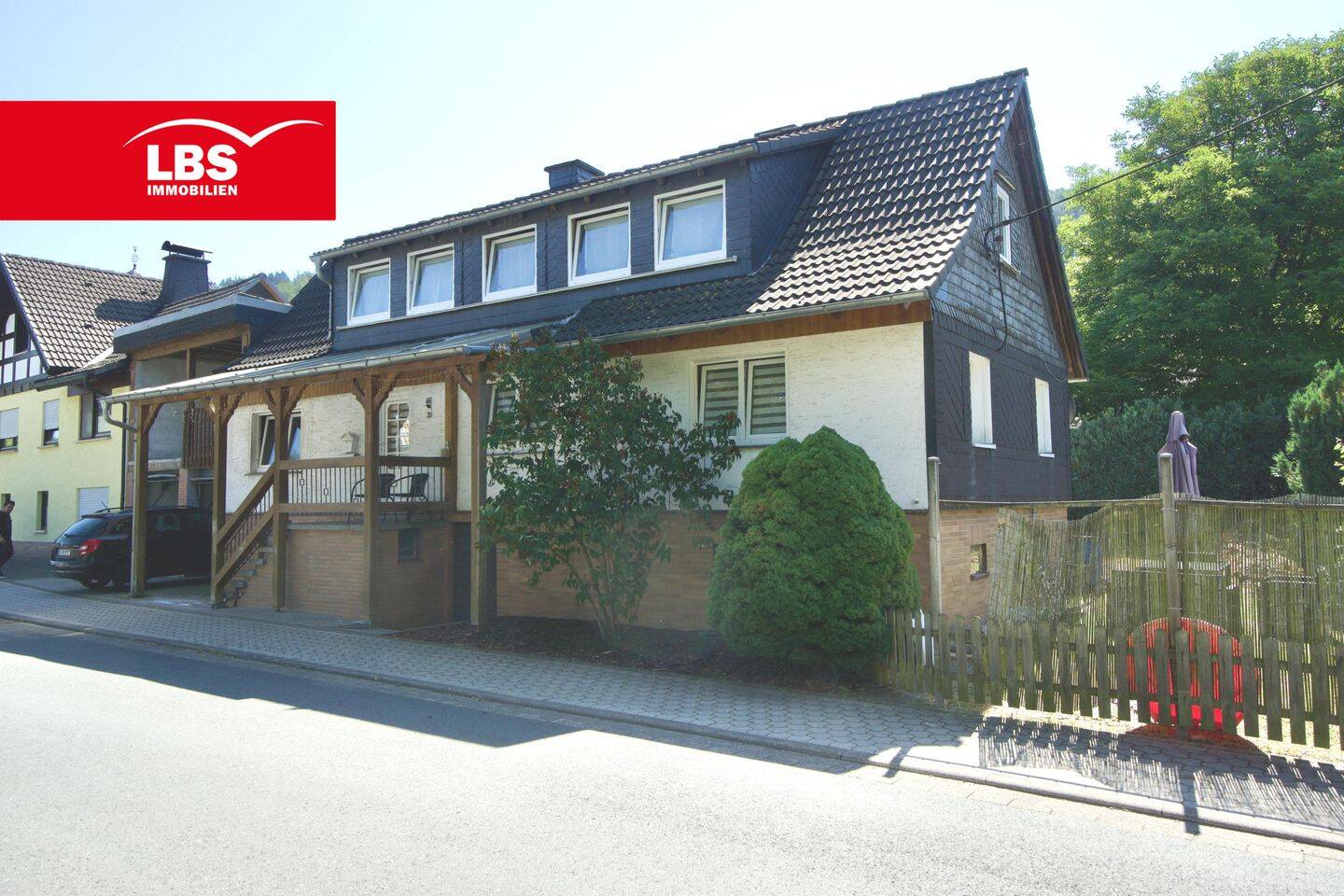 Gemütliches Einfamilienhaus mit Potential in Bad Berleburg-Alertshausen, 57319 Bad Berleburg