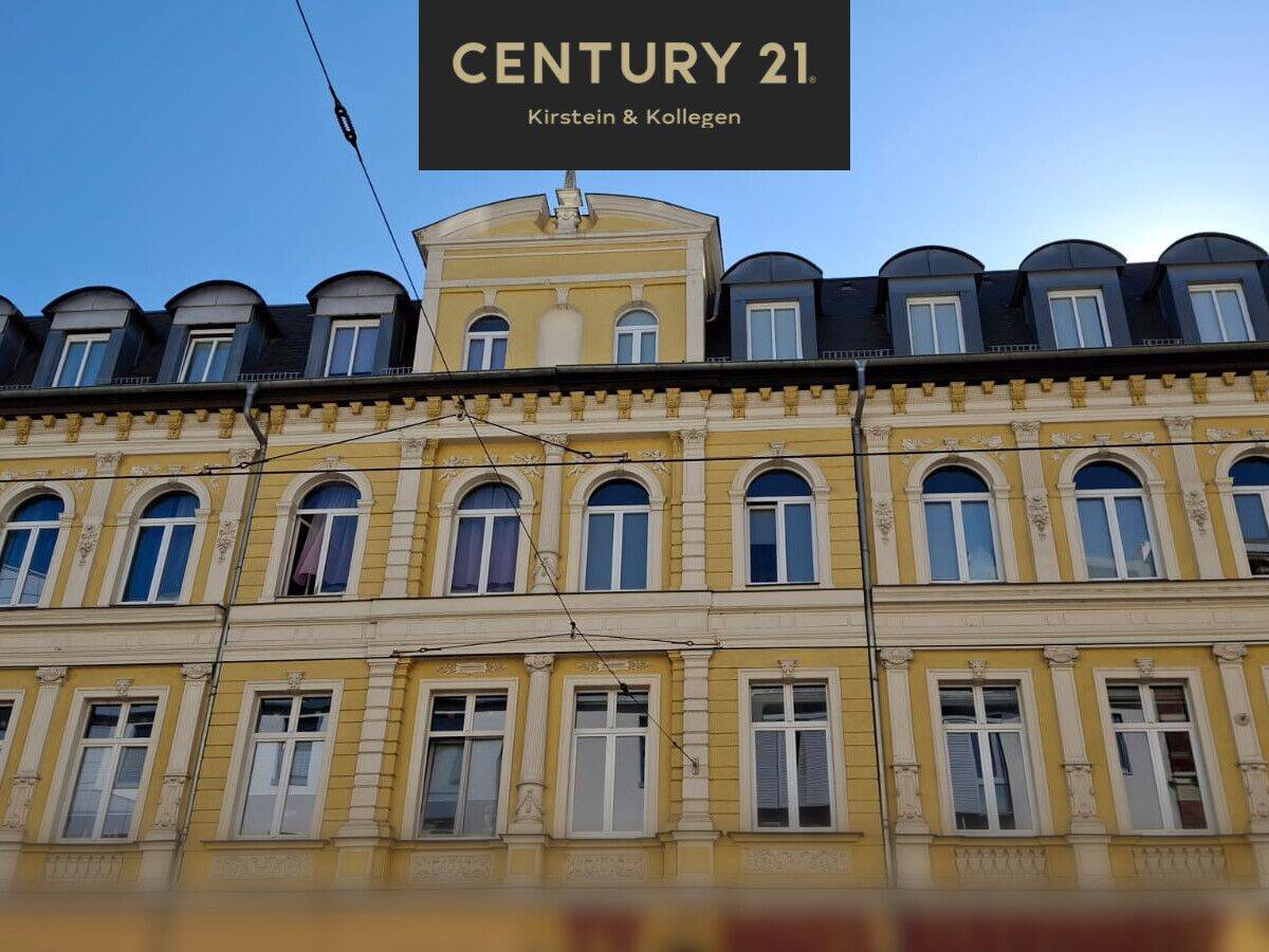 Moderne 2-Zimmer-Dachgeschosswohnung im Zentrum von Gera – mit Balkon und EBK!, 7545 Gera (Bieblach Innenstadt Ostviertel Pforten Untermhaus)