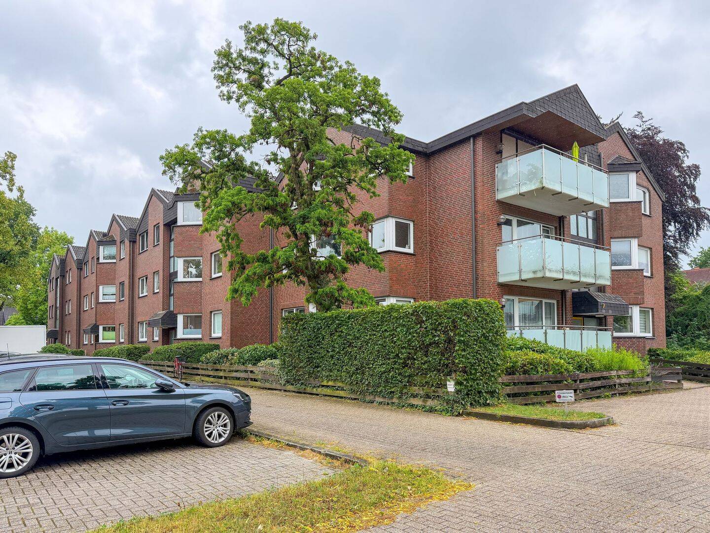Viel Platz zum Wohlfühlen – helle 3-Zimmer-Wohnung mit großer Loggia in Osternburg, 26135 Oldenburg (Oldb) (Kreyenbrück Krusenbusch Neuenwege Osternburg Tweelbäke)