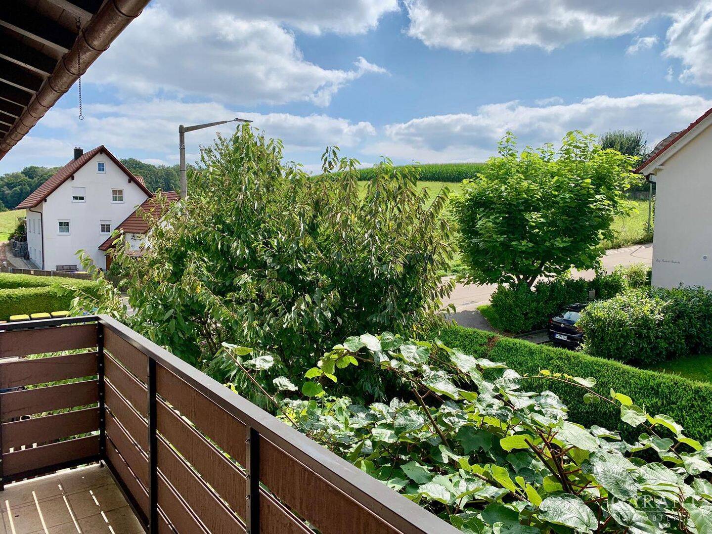 Zweifamilienhaus in attraktiver Wohnlage mit drei Garagen und wunderschönem Garten, 89312 Günzburg