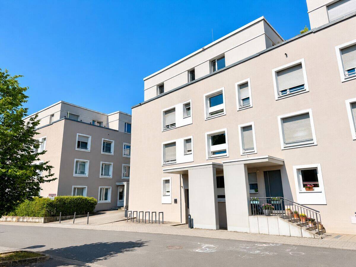 Townhouse-Flair in Oberursel Stilvolles Zuhause mit EBK, Garten, Terrasse und  2 TG-Stellplätze, 61440 Oberursel (Taunus)