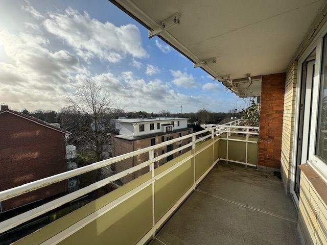 Gepflegte 1,5 Zimmerwohnung mit Balkon in zentraler Lage von Wedel, 22880 Wedel