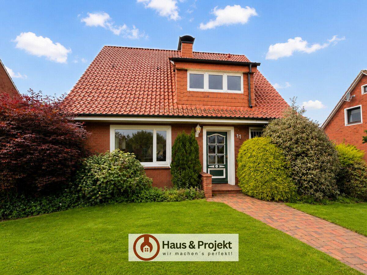 Großzügiges Einfamilienhaus mit Wintergarten, Kamin und Sauna in ruhiger Lage von Esens, 26427 Esens