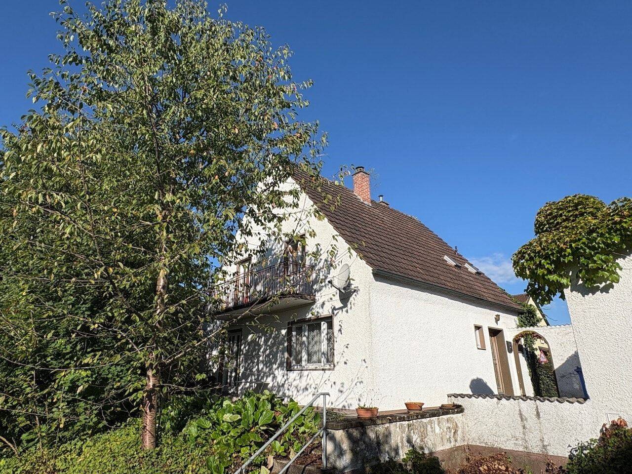 Sanierungsbedürftiges Haus in Pocking, 94060 Pocking