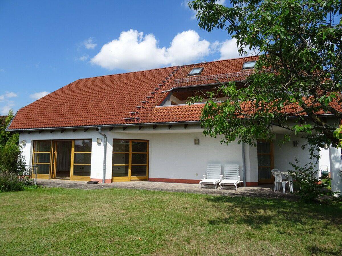 Exclusives Einfamilienhaus  in hervorragender Stadtrandlage, 95032 Hof (Eppenreuth Innenstadt Pirk)
