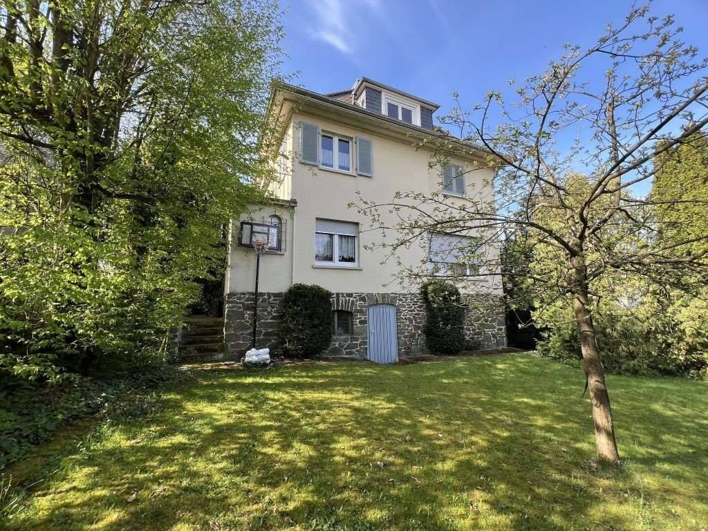 Charmantes Einfamilienhaus mit Garten in beliebter Wohnlage von Gießen, 35394 Gießen