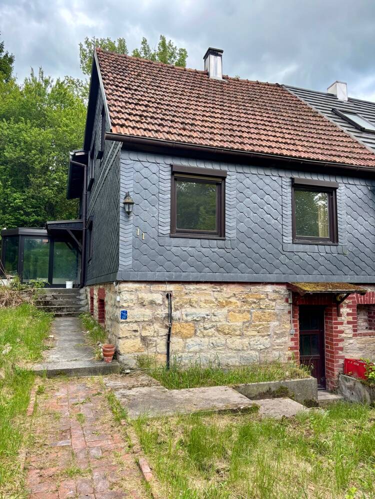 Doppelhaushälfte mit großem Garten und Wintergarten in Schalkau!, 96528 Schalkau