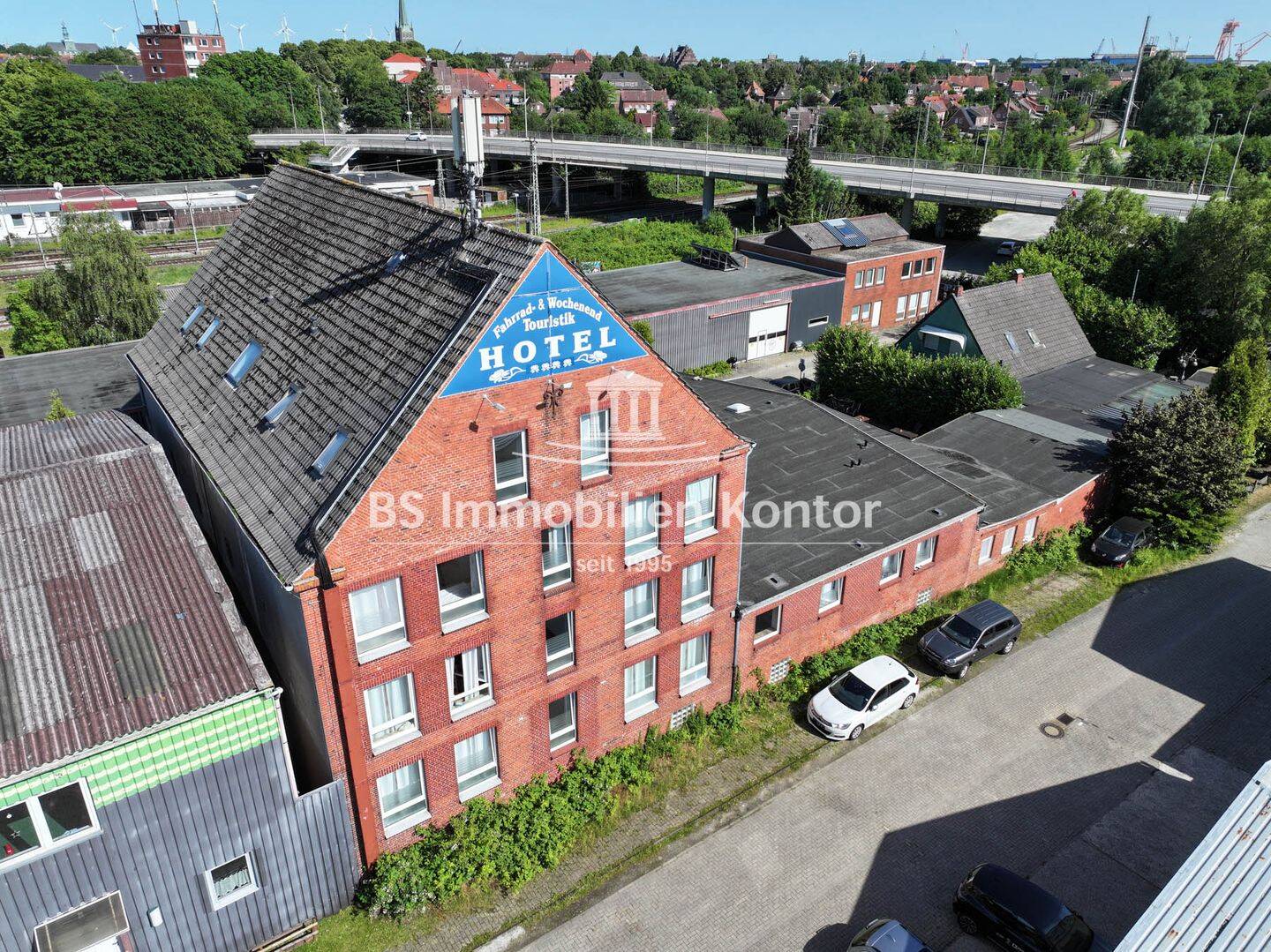 Renditestarkes Hotel mit 34 Zimmern, 6. Apartments und ca. 22.000€ mtl. Bruttomieteinnahmen!, 26723 Emden