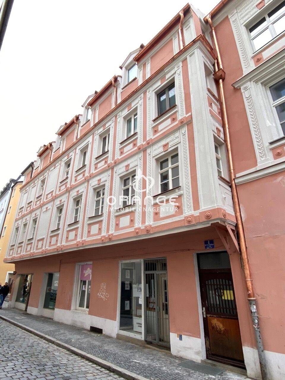 ***2-ZIMMER-WOHNUNG IM HERZEN DER ALTSTADT! 2er WG möglich!***, 93047 Regensburg (Innenstadt Kasernenviertel Ostenviertel Westenviertel)