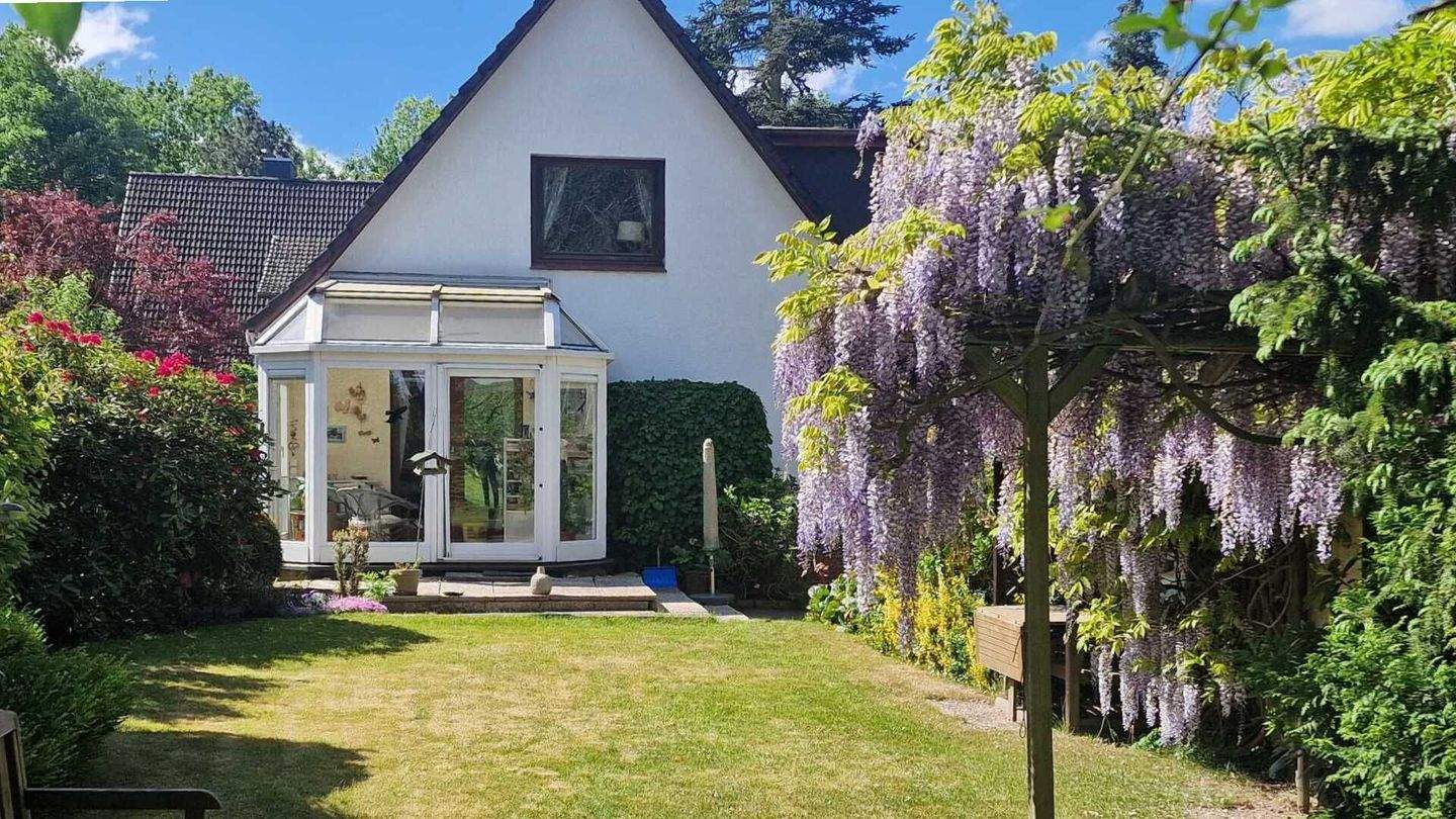 Kleines, aber gemütliches Einfamilienhaus mit 2-3 Zimmern und einem schönen Garten, 22885 Barsbüttel