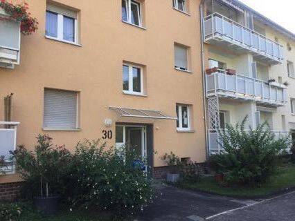 Sanierte 3 Zimmerwohnung mit Balkon, 60486 Frankfurt am Main (Bockenheim Gallus Rödelheim Westend-Süd)
