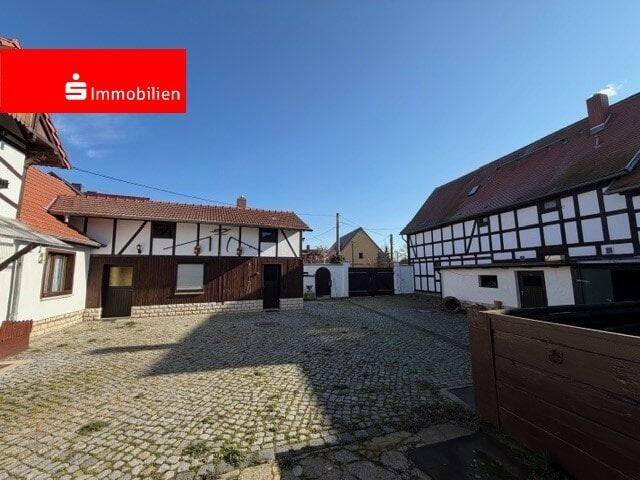 Freistehendes Einfamilienhaus mit Pferdestallung auf großzügigem Grundstück in Kühnhausen, 99090 Erfurt