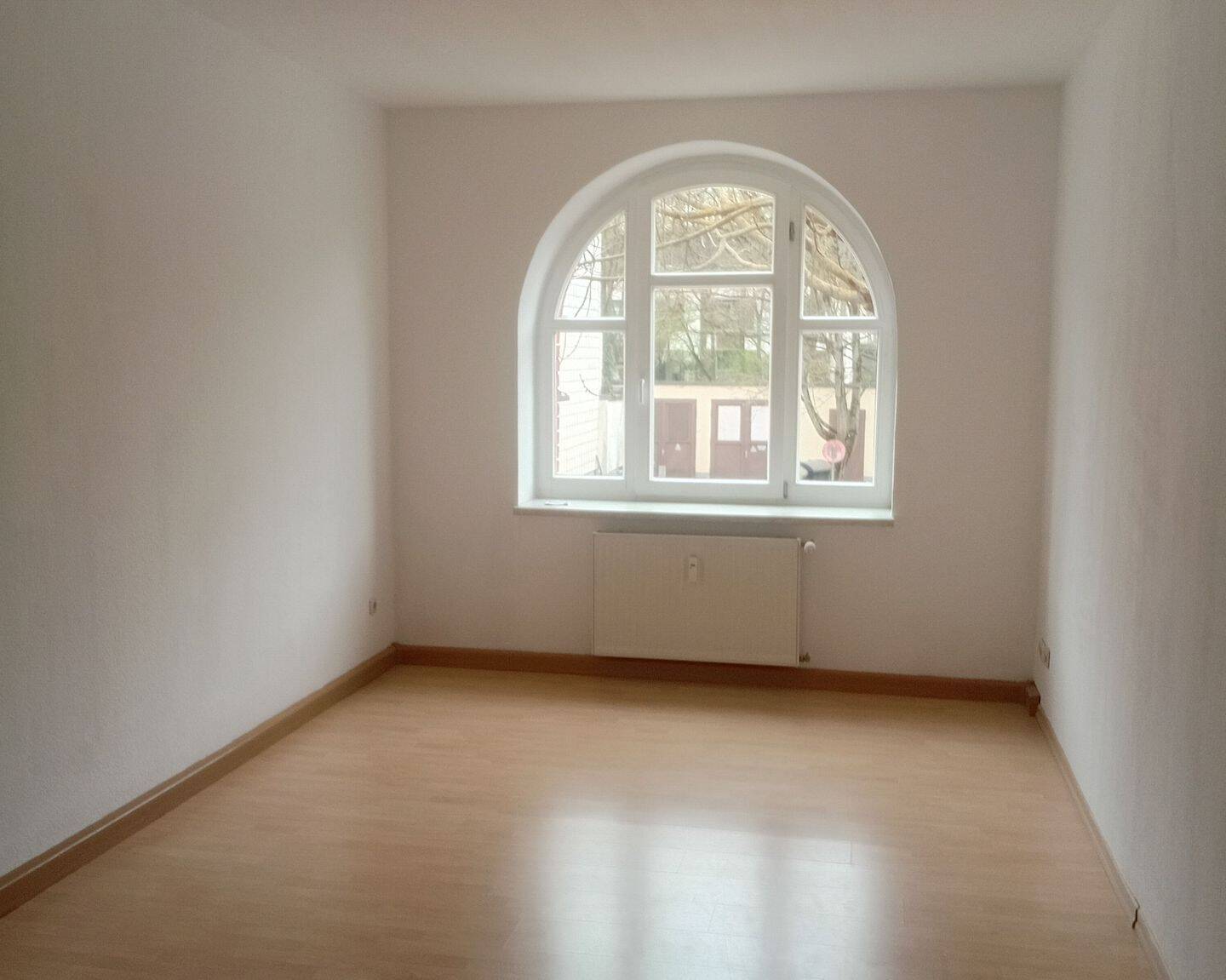 geräumiges großes WG – Zimmer Uni Nähe, 99092 Erfurt