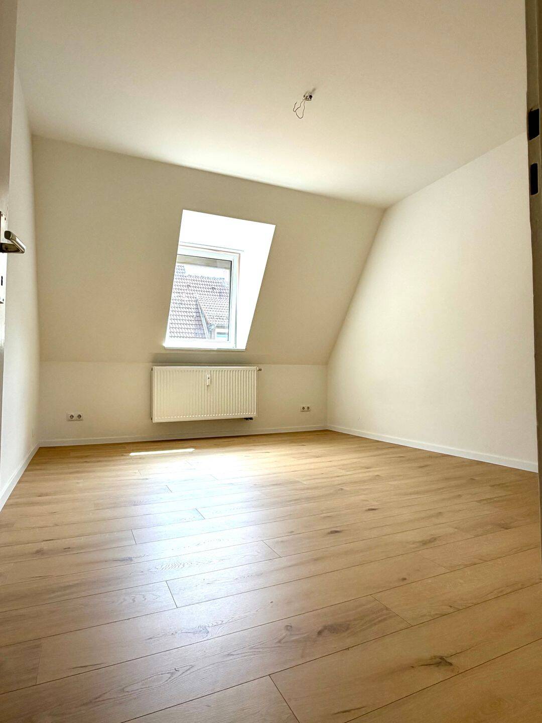 2er WG-Neugründung – frisch renovierte Wohnung mit neuer Küche im Nürnberger Zentrum, 90443 Nürnberg