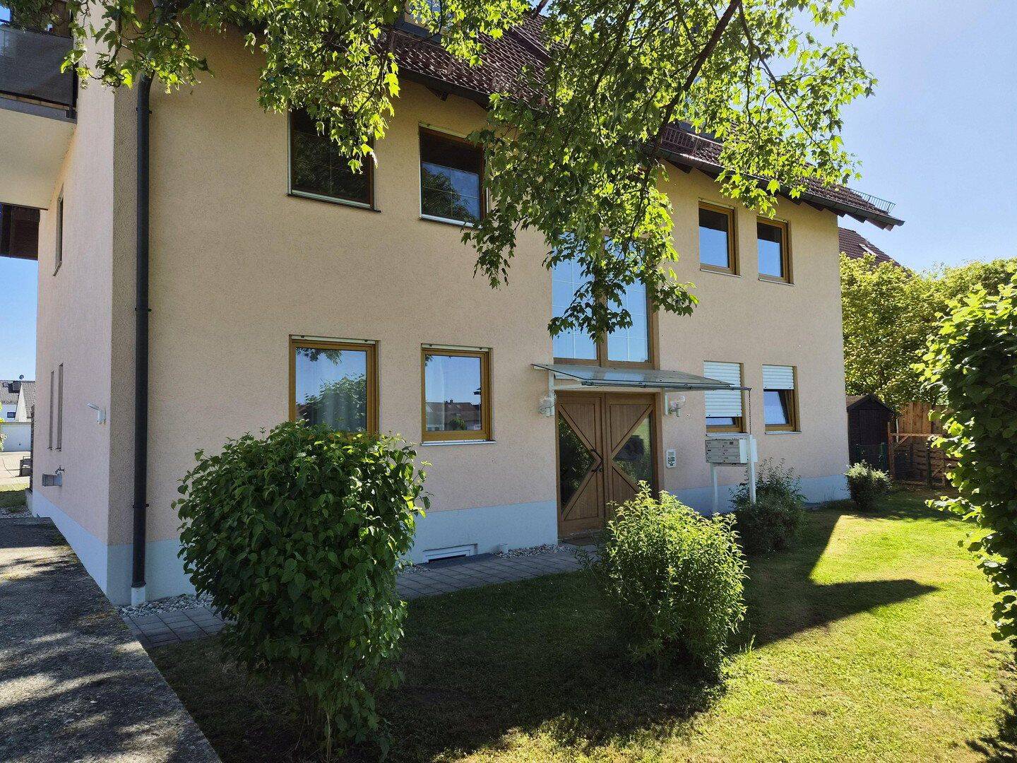 Helle Zweizimmerwohnung in Hallbergmoos, 85399 Hallbergmoos