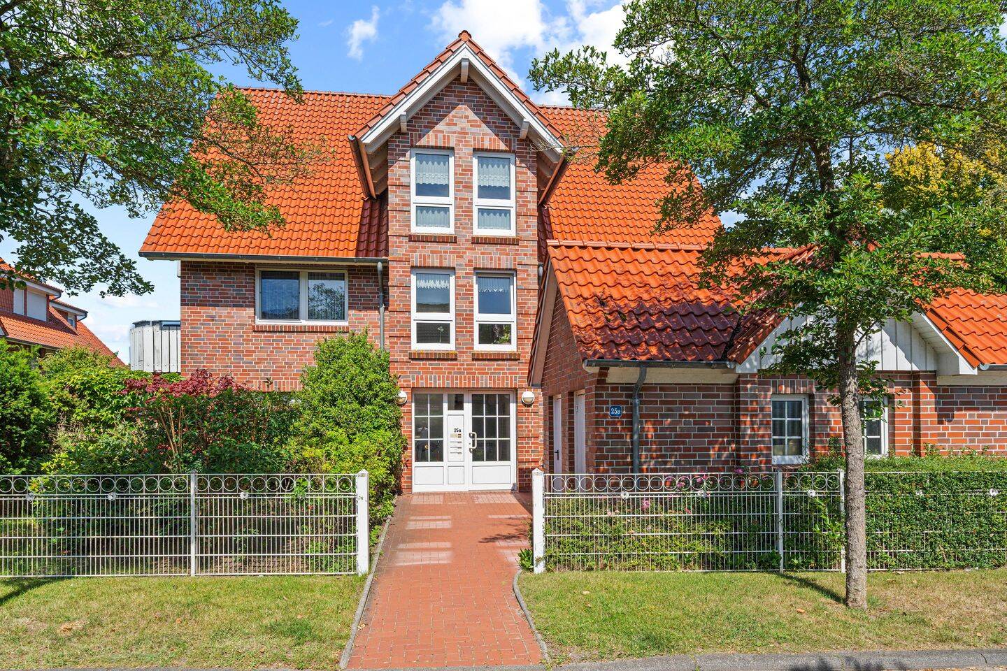 Barrierefreie Eigentumswohnung mit sonniger Terrasse und Gartenanteil – zentrale Lage in Norden, nahe Norddeich, 26506 Norden