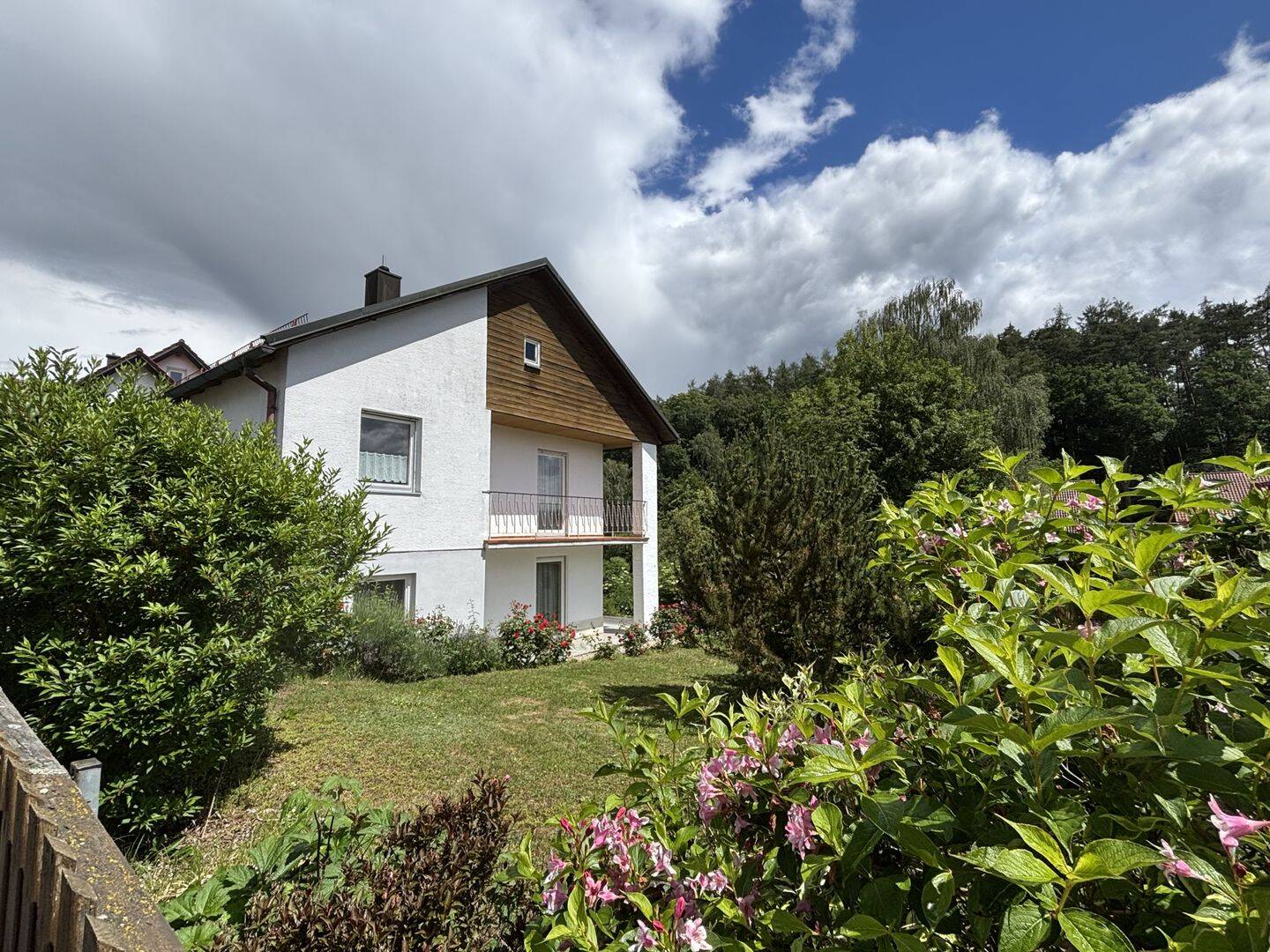 Einfamilienhaus mit großen Garten in Ergoldsbach nähe Landshut – sofort beziehbar, 84061 Ergoldsbach