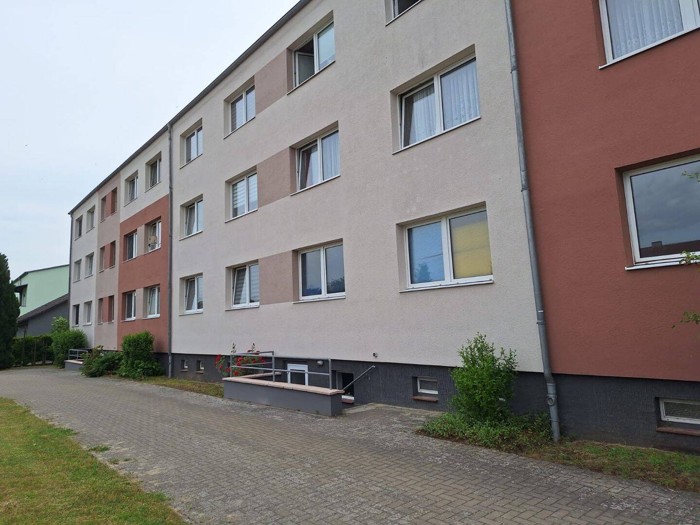 Zwei-Raum-Wohnung (Eigentums-Kollektiv aus drei Wohnungen) in Perleberg, 19348 Perleberg