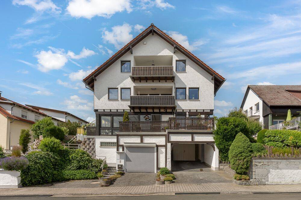 Familienparadies mit Wintergarten, Balkonen, Garage und unverbaubarem Ausblick, 65520 Bad Camberg