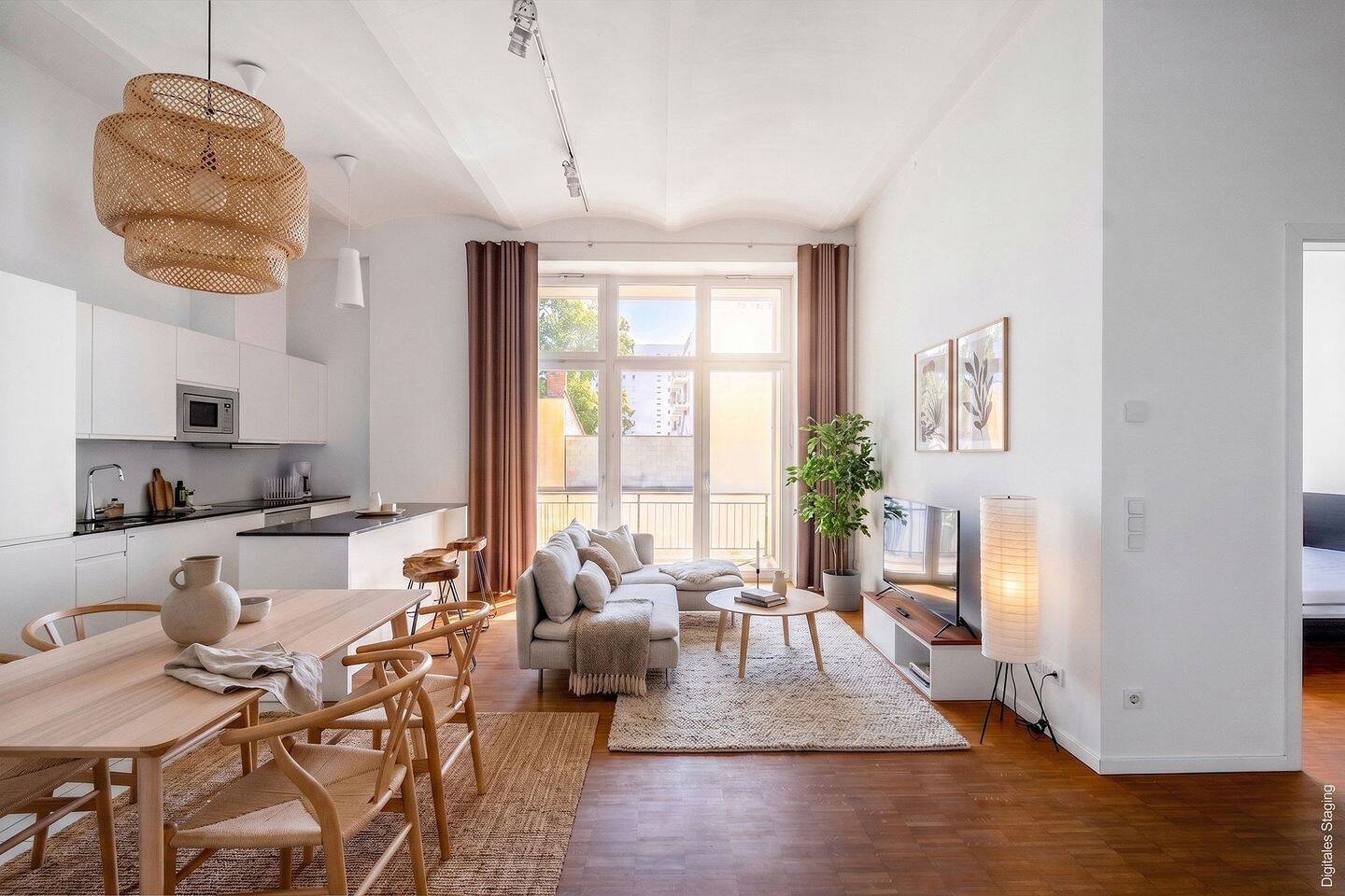 Lichtdurchflutetes Fabrikloft mit Balkon in zentraler Lage, 10179 Berlin (Mitte)