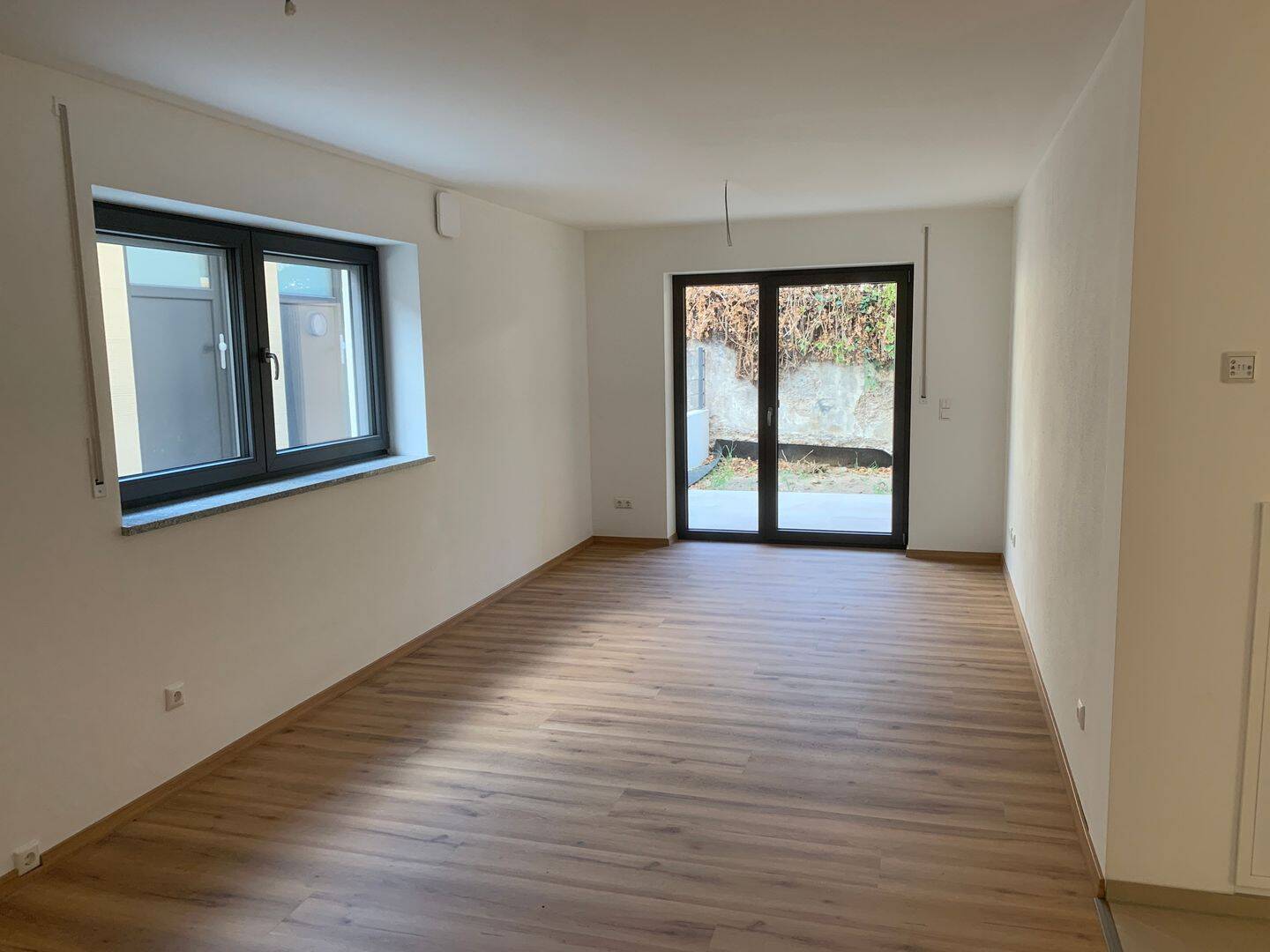 Exklusive 2-Zimmerwohnung in Top-Lage in Cham, 93413 Cham