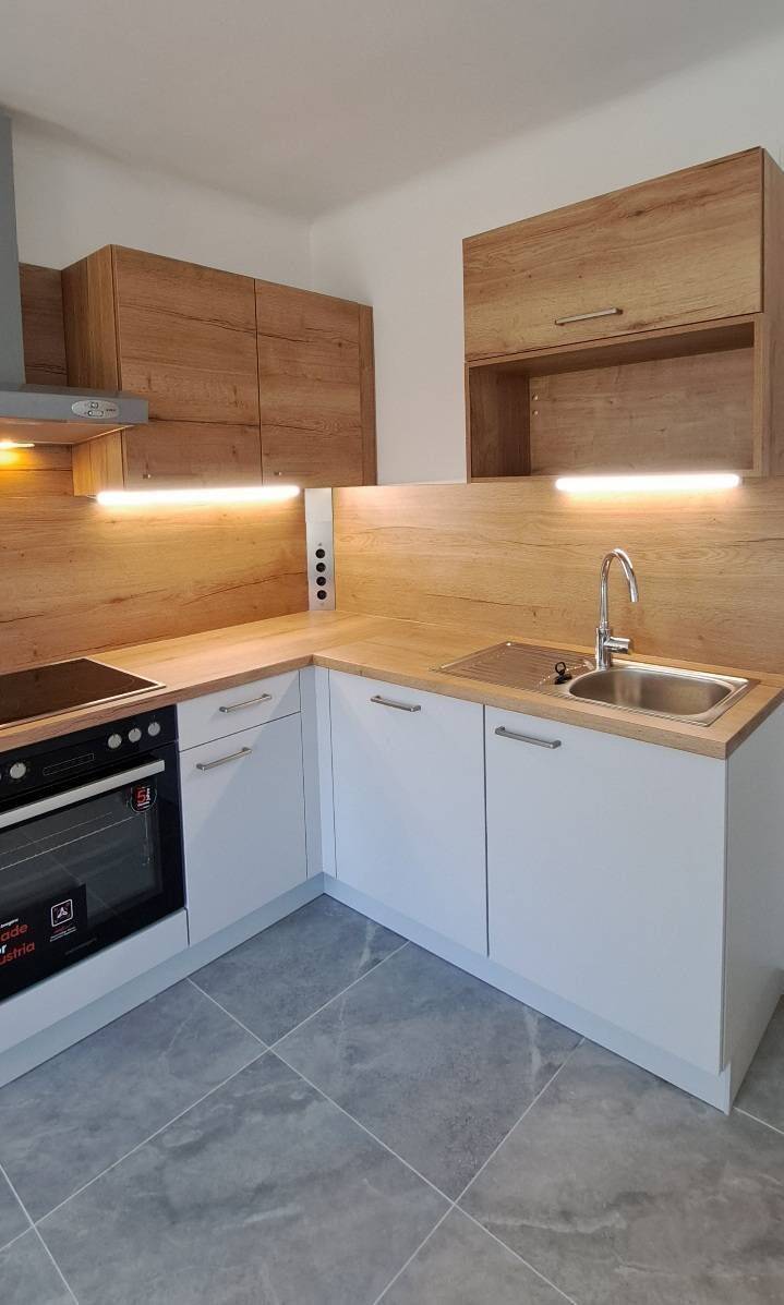 Helle 3-Zimmer-Wohnung, komplett saniert, Keller., 23966 Wismar