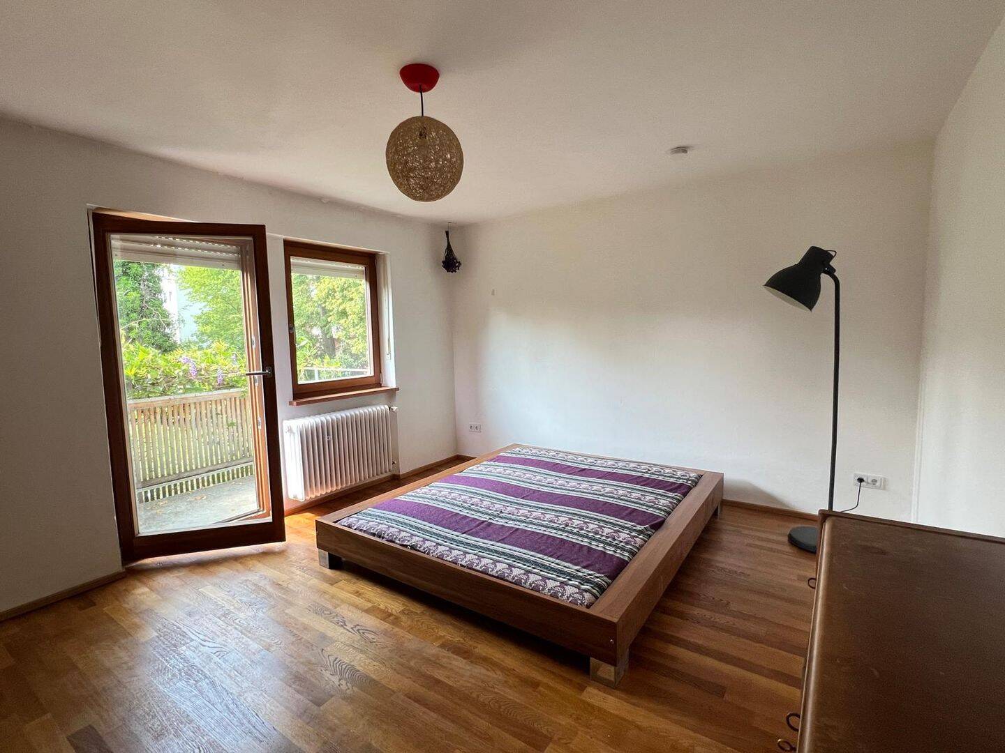 WG-Zimmer in gepflegtem Reihenhaus auf Zeit zu vermieten, 81673 München (Berg am Laim)
