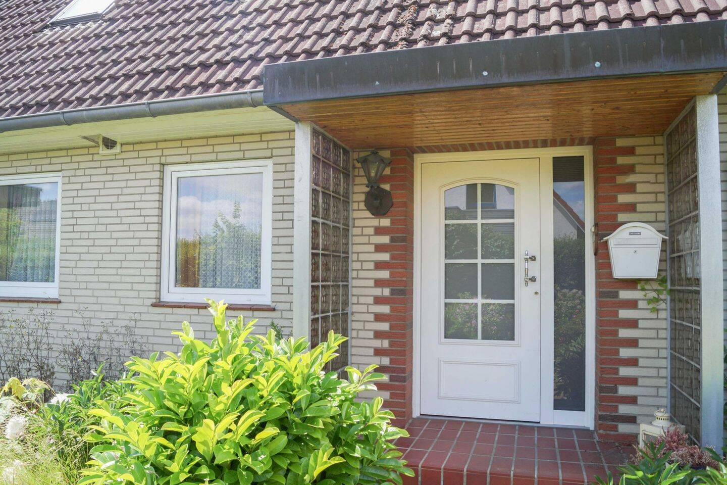 Familienglück in Kiel-Holtenau – Reihenhaus in Sackgassenlage mit viel Potenzial zur Verwirklichung, 24159 Kiel (Friedrichsort Holtenau Pries Schilksee Wik)