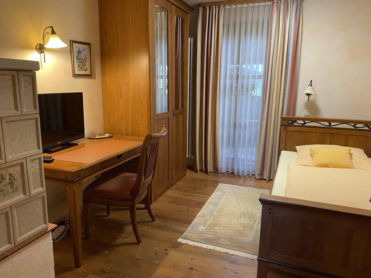 Stilvolle, hochwertige Gästezimmer, wöchentlich, monatlich buchbar, 74239 Hardthausen am Kocher