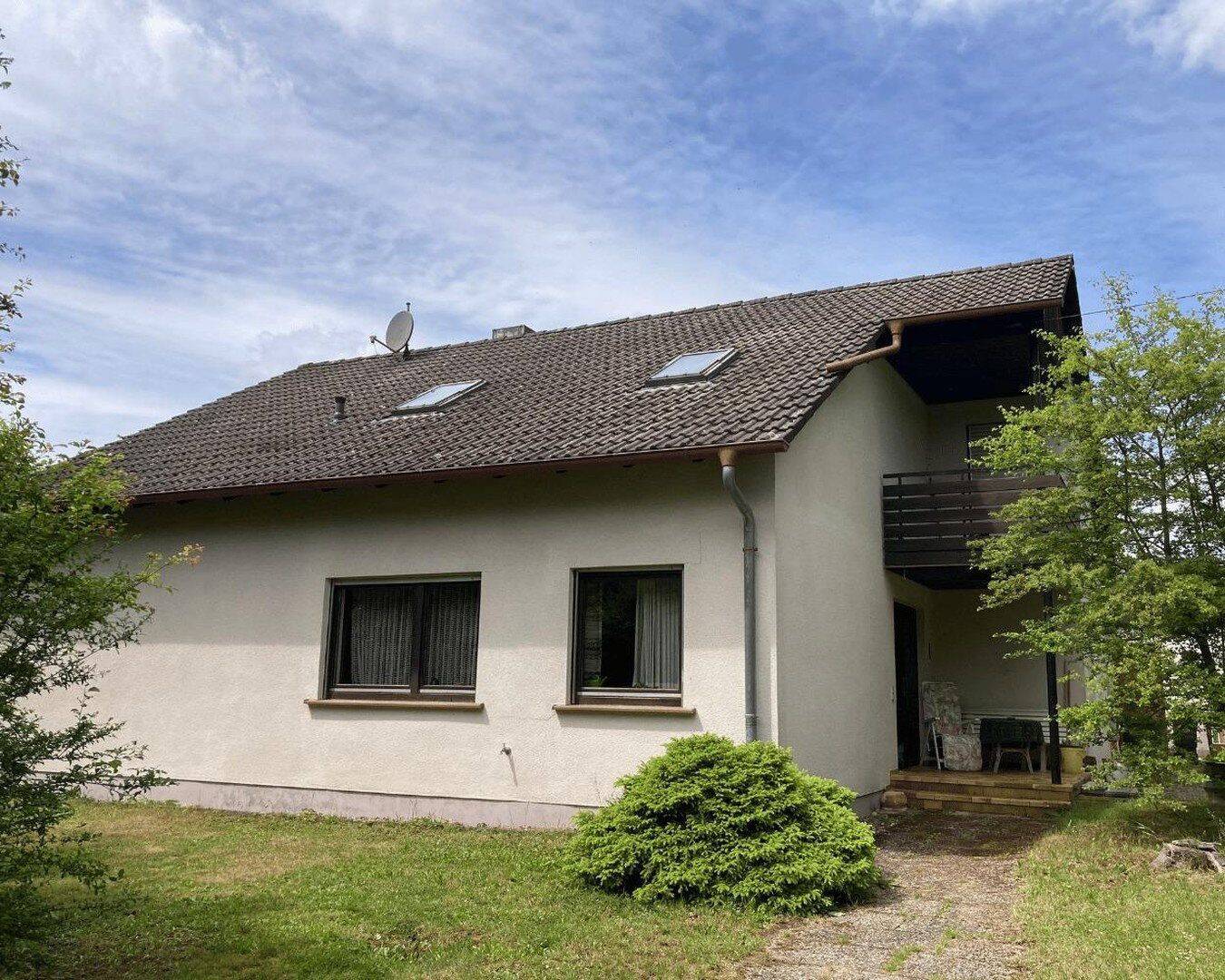 Freistehendes Einfamilienhaus in Sulzdorf a.d.L. (Rhön) – Solide Substanz, großes Potenzial, 97528 Sulzdorf a.d. Lederhecke