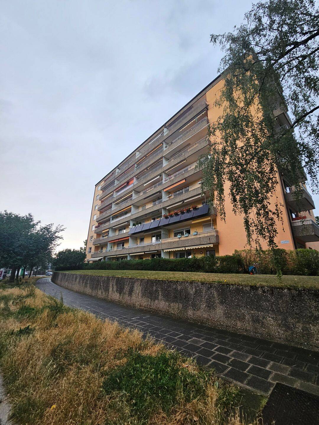Sofort bezugsfrei: Helle 2-Zimmer-Wohnung, 90763 Fürth (Südstadt Weikershof)