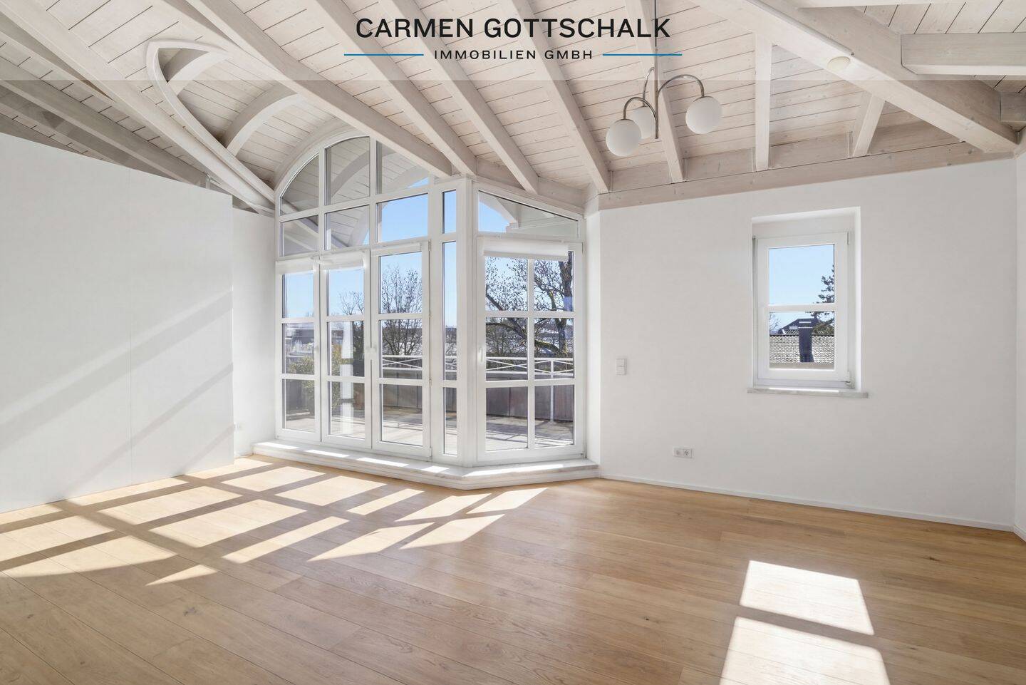 Stilvolles Penthouse mit Dachterrasse in direkter Nähe zum Starnberger See, 82319 Starnberg
