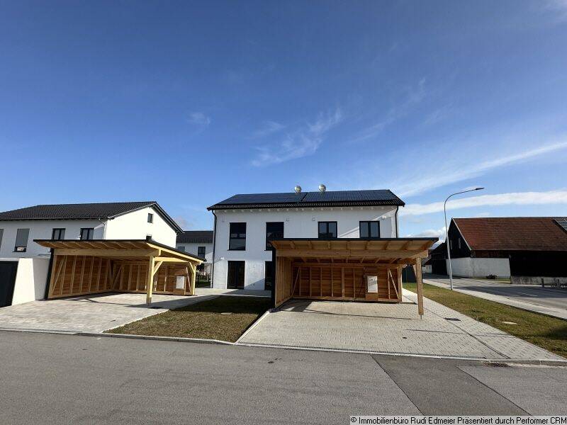 Bezugsfertiger KfW-40-Neubau (A+) mit PV-Anlage, Carport und Top-Zinsförderung in Deggendorf, 94469 Deggendorf