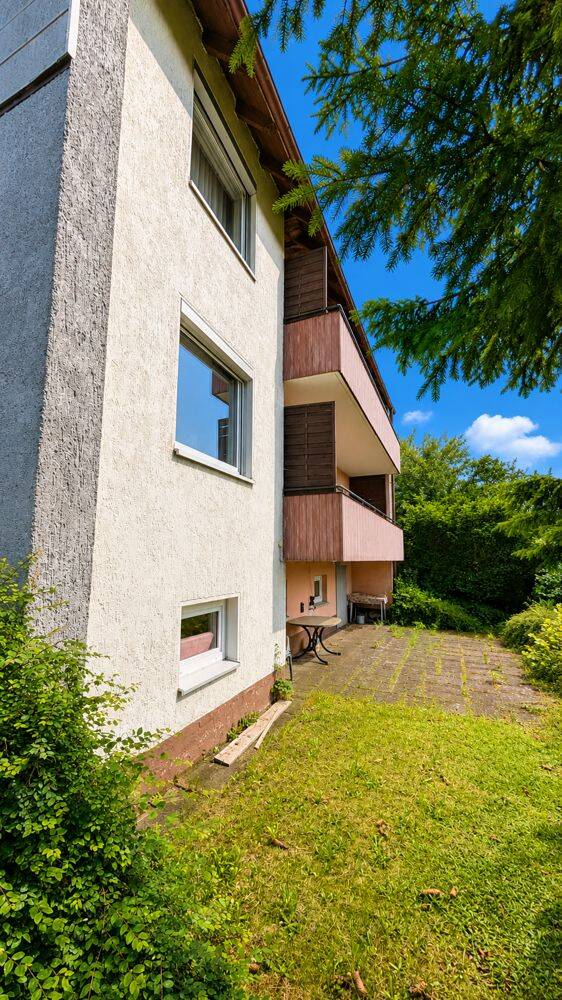 Viel Platz, drei Einheiten und schöner Ausblick – gepflegtes 3-Familienhaus in Grafengehaig, 95356 Grafengehaig