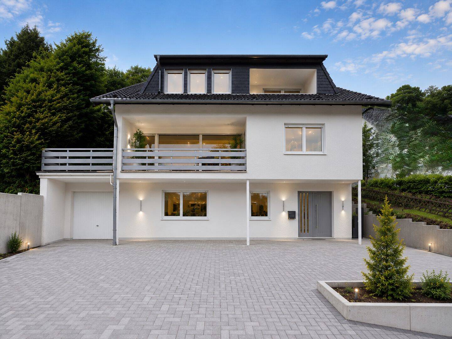 Warnung: Kernsaniert, charmant & verdächtig nah am Traumhaus – das perfekte Upgrade für Ihre Familie!, 53424 Remagen