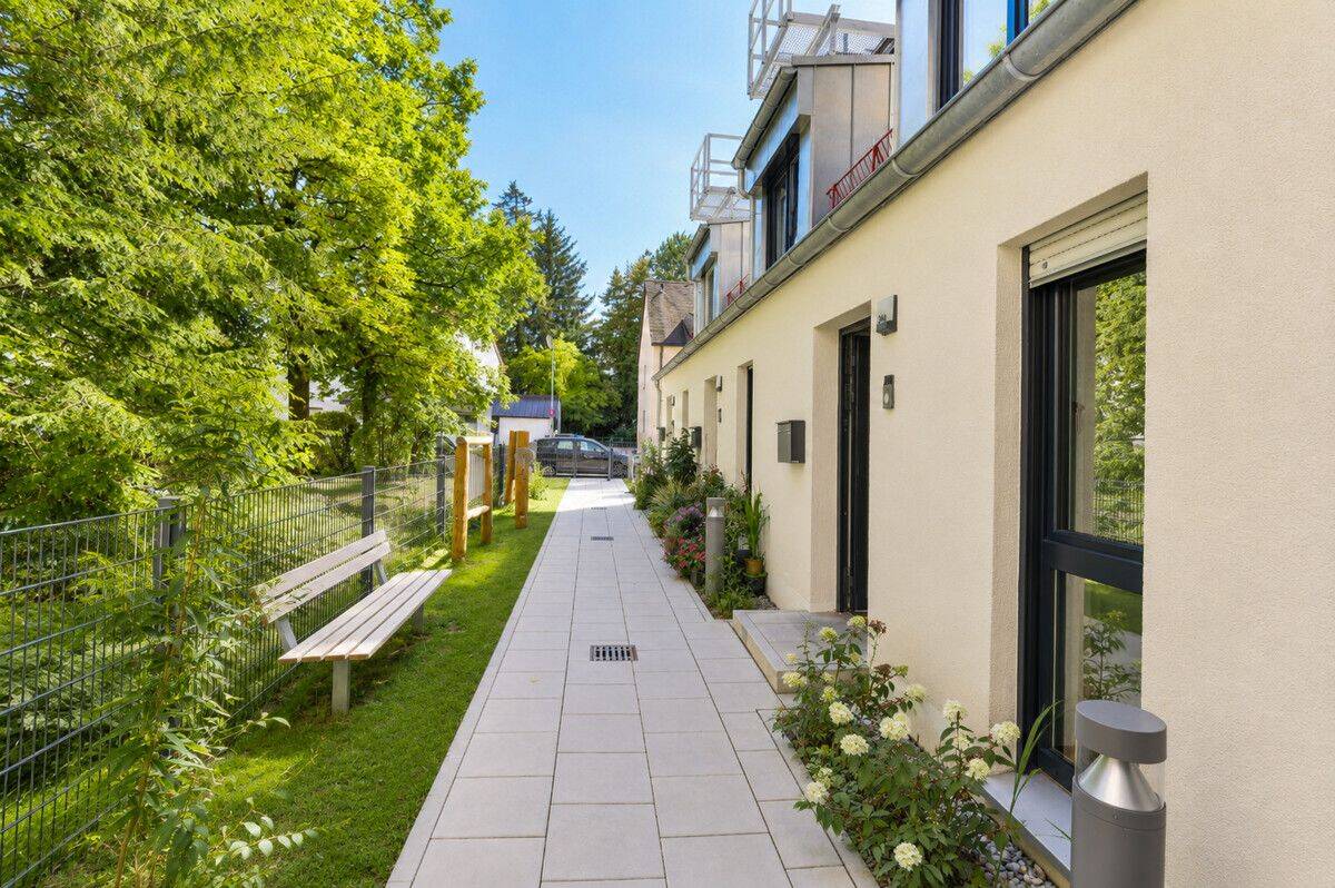ERSTBEZUG! Exklusive 2,5-Zimmer-Maisonettewohnung mit Townhouse-Feeling, 81241 München (Aubing-Lochhausen-Langwied Pasing-Obermenzing)
