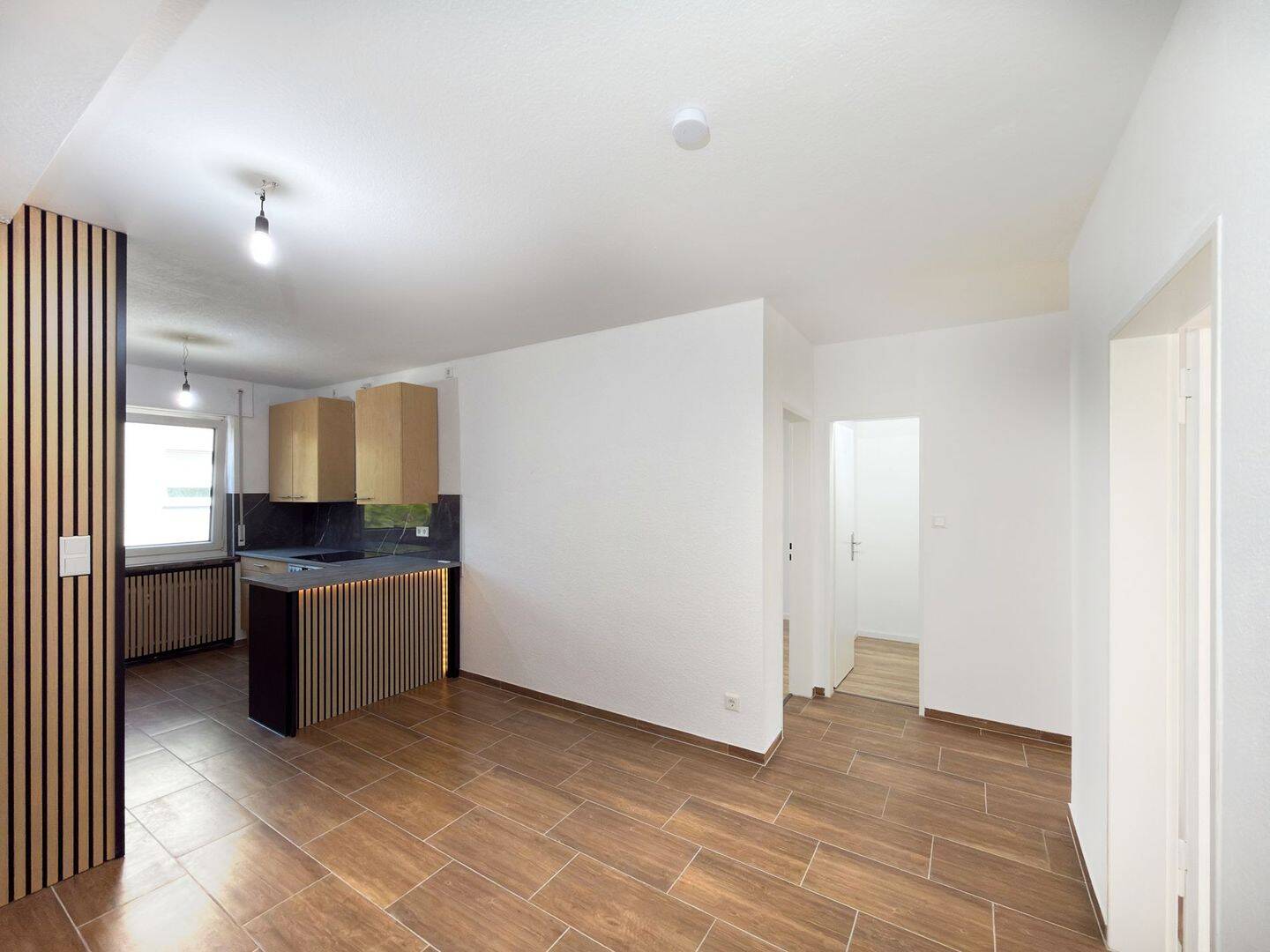Frisch renovierte 3,5-Zimmer-Wohnung mit Südbalkon in innenstadtnaher Lage, 91052 Erlangen (Anger Erlangen-Ost Erlangen-Süd Innenstadt)