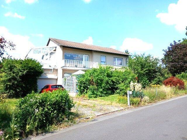Ahnatal-OT – Gepflegtes Zweifamilienhaus mit Grundstück, 34292 Ahnatal