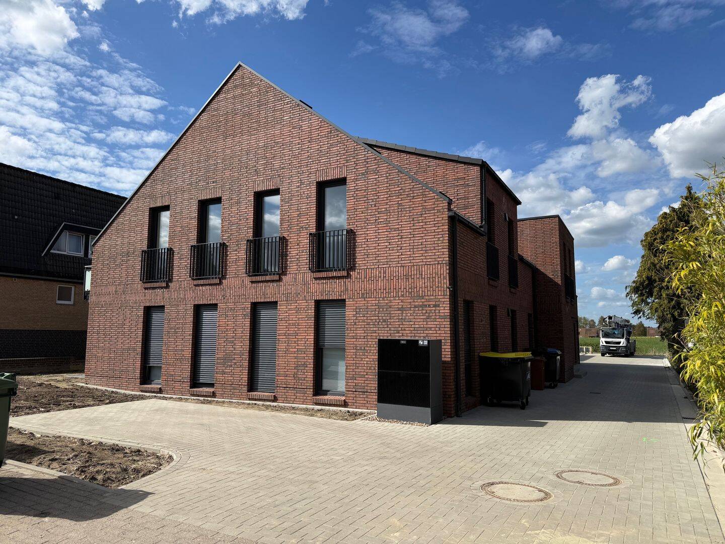 Neubau 2026: Stilvolle 4-Zimmer-OG-Wohnung mit Einbauküche und Carport, 27211 Bassum